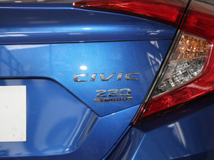 2019220TURBO CVT VI ^