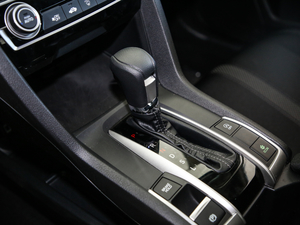 2019款220TURBO CVT劲动版 国VI 换挡杆