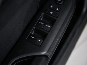 2019220TURBO CVTȼӰ VI п؅^