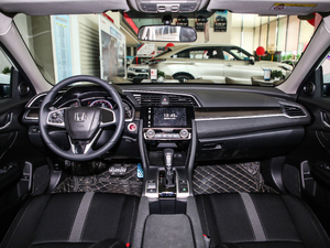 2019款220TURBO CVT燃动版 国VI 中控区