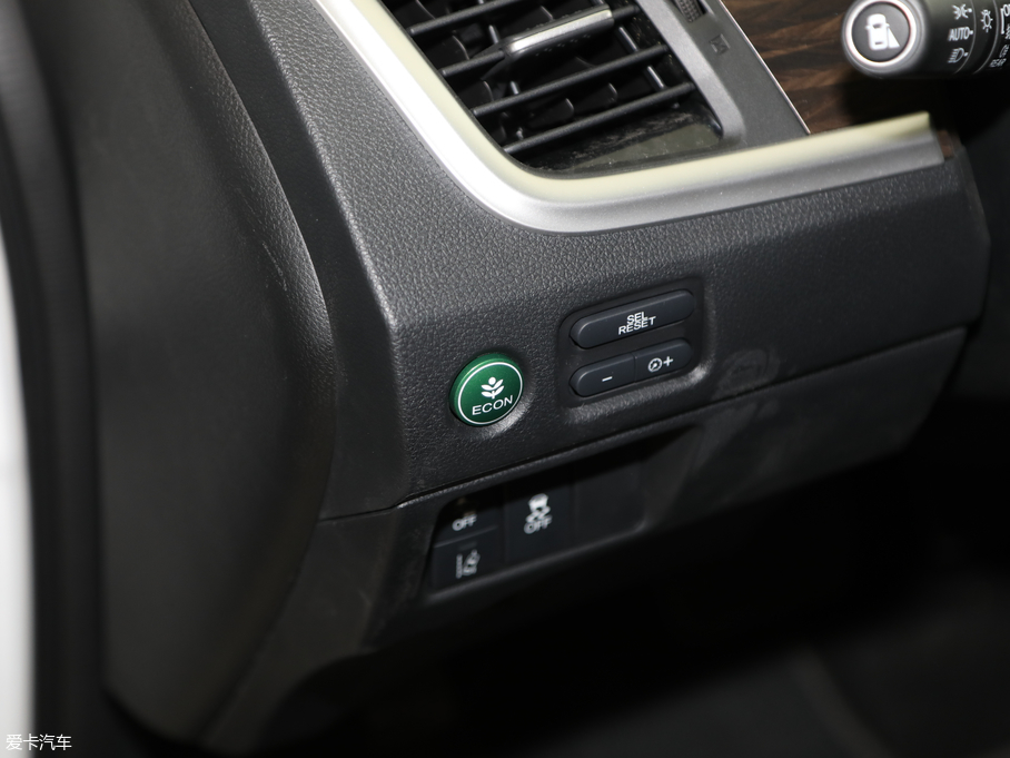 2020ܵ 210TURBO CVTA 5