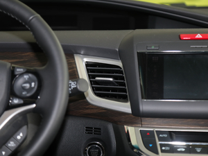 2020210TURBO CVTA 5 {L