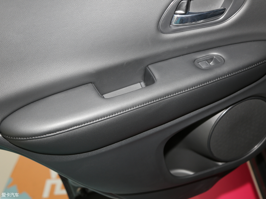 2019XR-V 220 TURBO CVTA VI