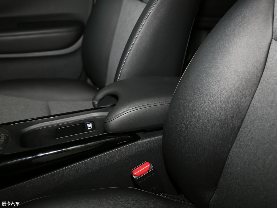 2019XR-V 220 TURBO CVTA VI