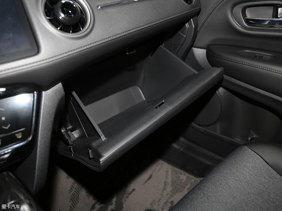 2019XR-V 220 TURBO CVTA VI