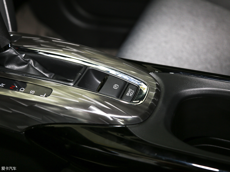 2019XR-V 220 TURBO CVTA VI