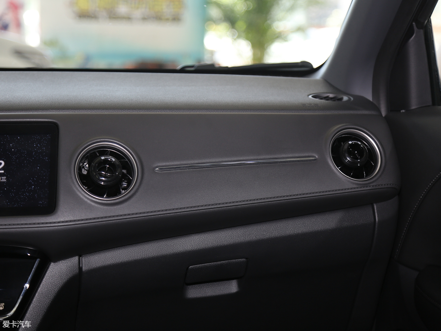 2019XR-V 220 TURBO CVTA VI