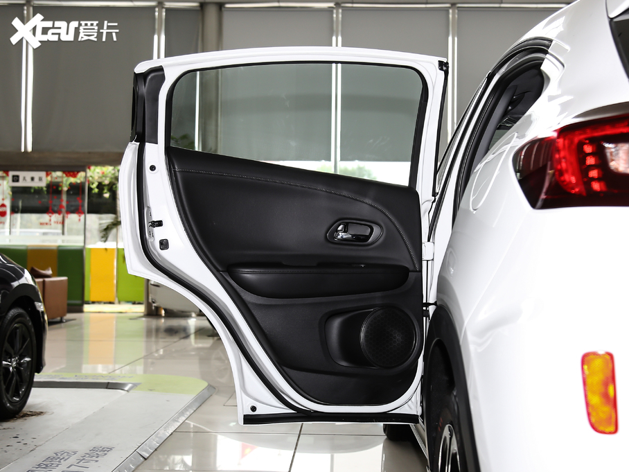 2019XR-V 220 TURBO CVTA V