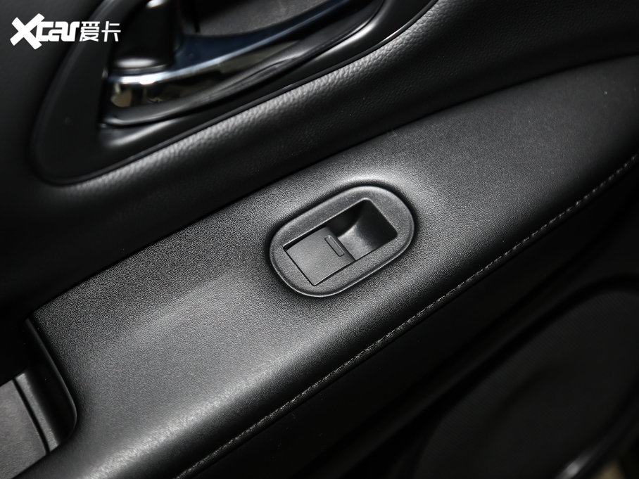 2019XR-V 220 TURBO CVTA V