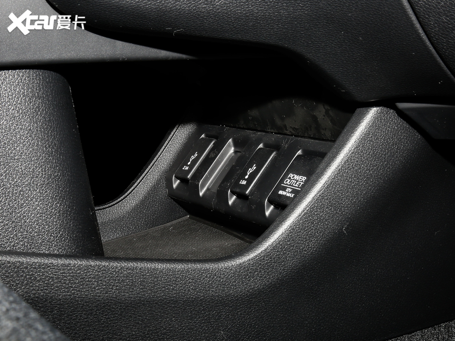 2019XR-V 220 TURBO CVTA V