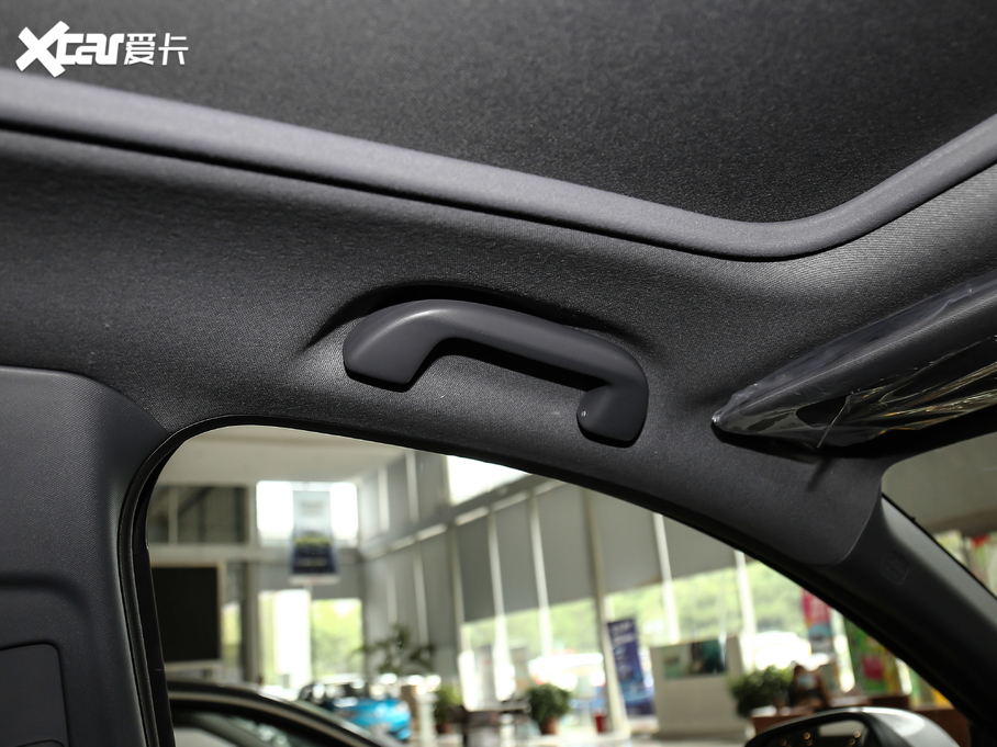 2019XR-V 220 TURBO CVTA V