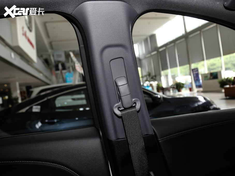 2019XR-V 220 TURBO CVTA V