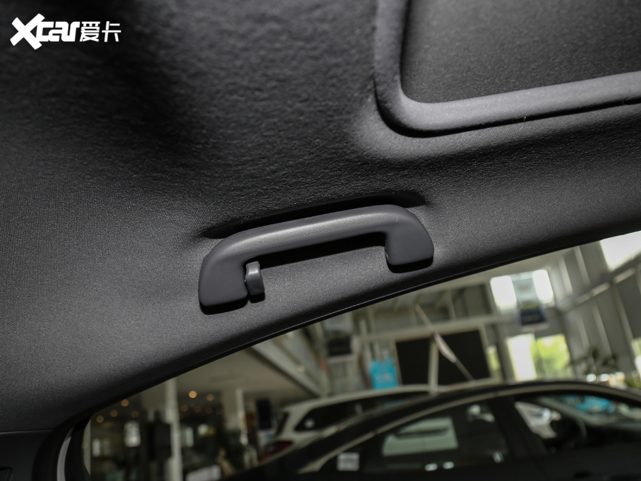 2019XR-V 220 TURBO CVTA V