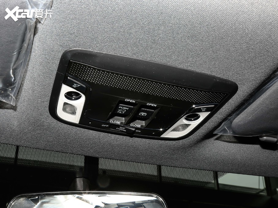 2019XR-V 220 TURBO CVTA V