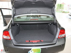 2009款1.8L 自动豪华版 行李厢空间