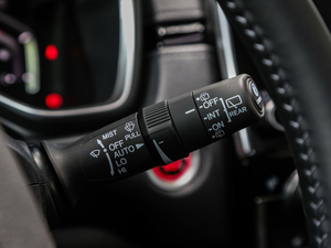 2021240TURBO CVT(q)ҫ п؅^(q)