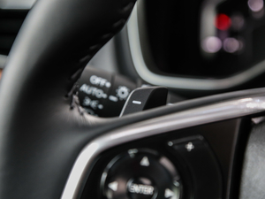 2021240TURBO CVT(q)ҫ п؅^(q)