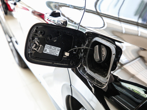 2021240TURBO CVT(q)ҫ w