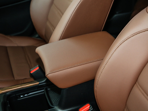 2021240TURBO CVT(q)ҫ 