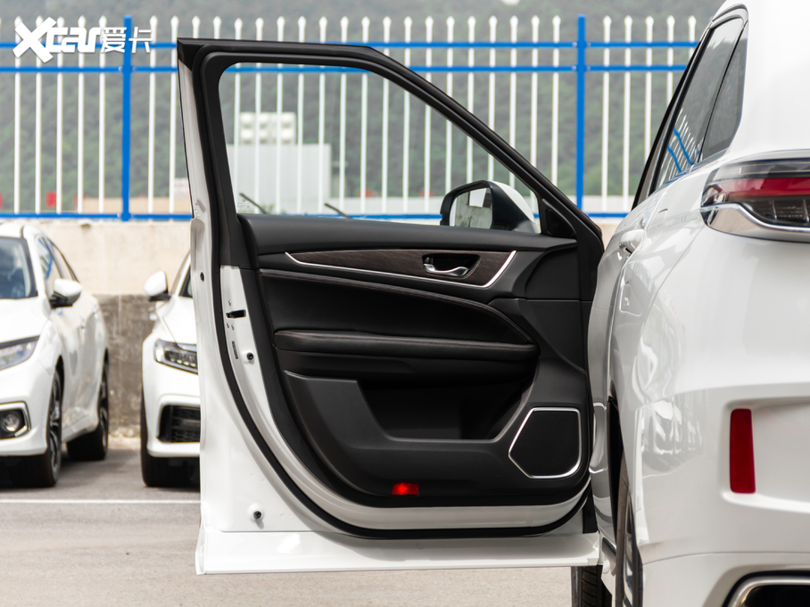 2020UR-V 240TURBO 