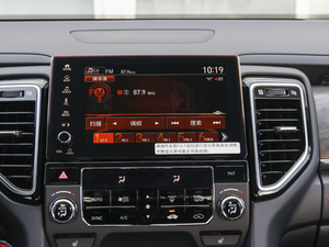 2020款370TURBO 两驱尊雅版 中控台显示屏