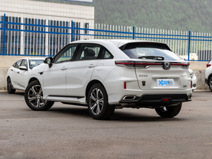2020款240TURBO 两驱致悦版 左后45度