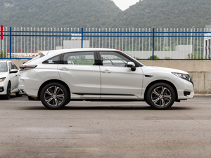 2020款240TURBO 两驱致悦版 整体外观