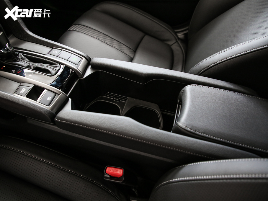 2020˼HATCHBACK 220TURBO CVT