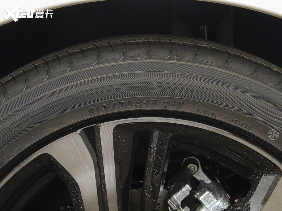 2020˼HATCHBACK 220TURBO CVT