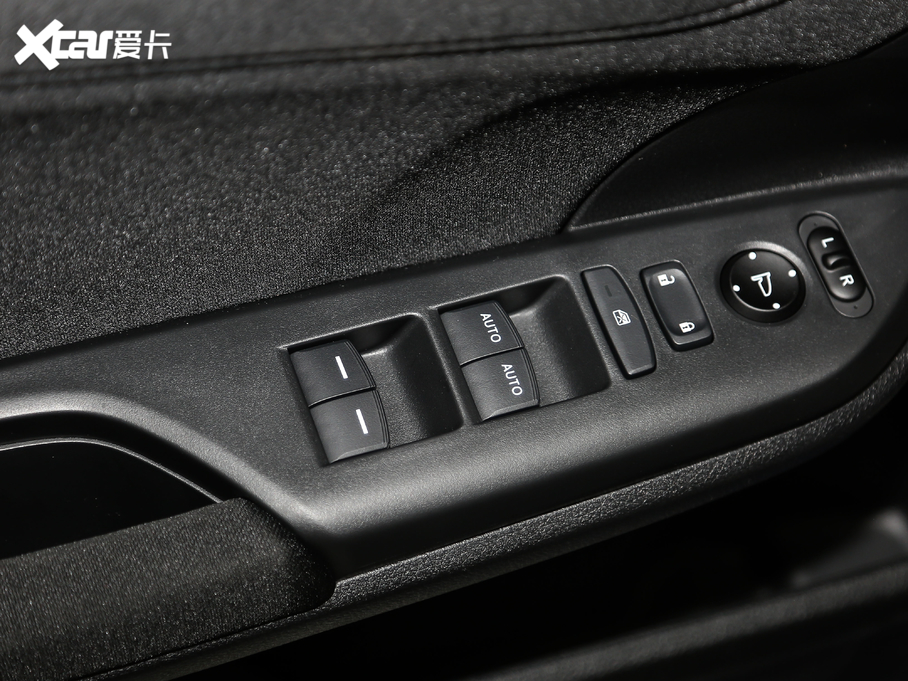 2020˼HATCHBACK 220TURBO CVTJ