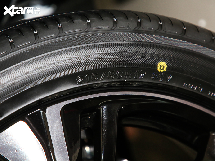 2020˼HATCHBACK 220TURBO ք(dng){Ȥ