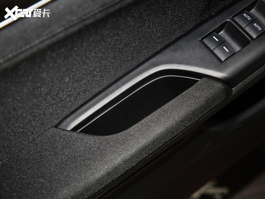 2020˼HATCHBACK 220TURBO ք(dng){Ȥ