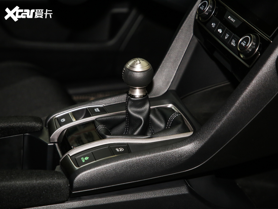 2020˼HATCHBACK 220TURBO ք(dng){Ȥ