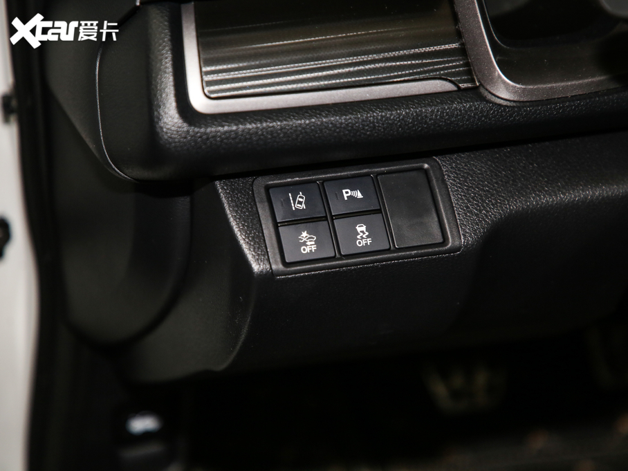 2020˼HATCHBACK 220TURBO ք{Ȥ