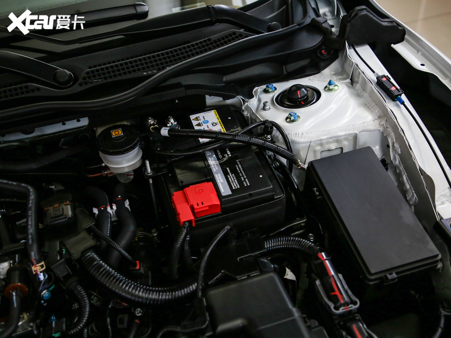 2020˼HATCHBACK 220TURBO ք(dng){Ȥ