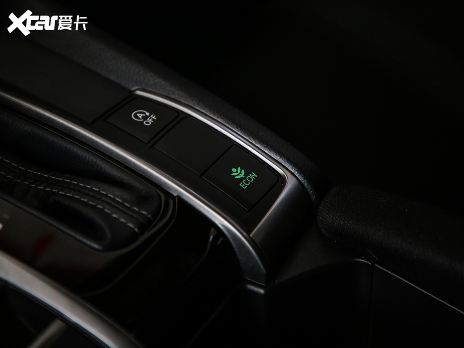 2020˼HATCHBACK 220TURBO CVT