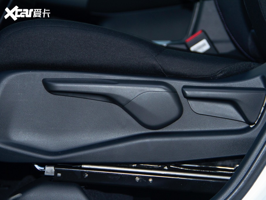 2021CR-V e:HEV J 2.0L а