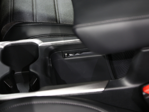 2021J 2.0L (q)ٰ п؅^(q)