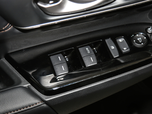 2021J 2.0L (q)G {܇ƅ^(q)	