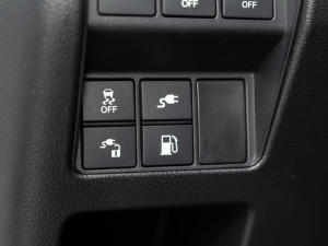 2021Je+ 2.0L ǰ п؅^