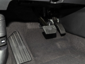 2021Je+ 2.0L ǰ п؅^