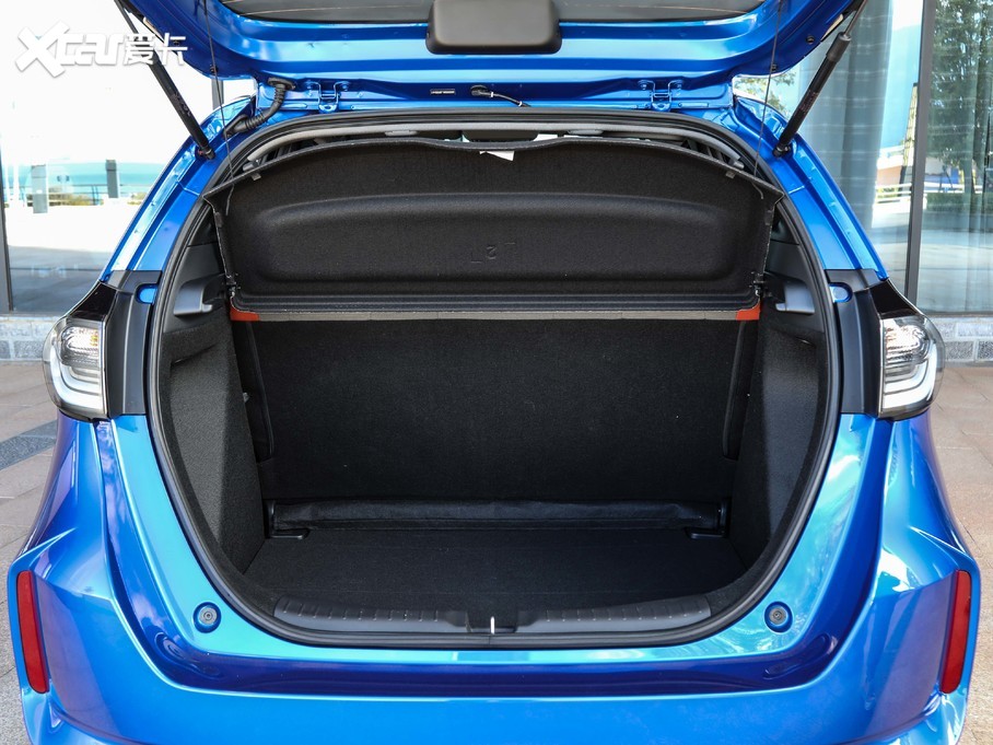 2021LIFE 1.5L CVT SPO-SS `Ӱ