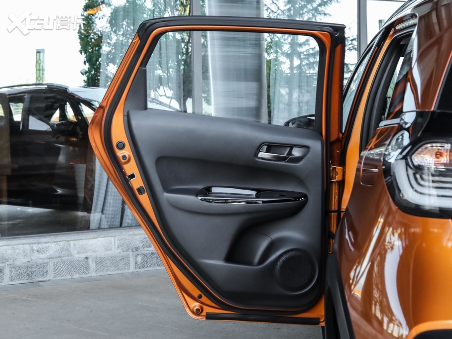 2021LIFE 1.5L CVT CRO-SS `Ȥ