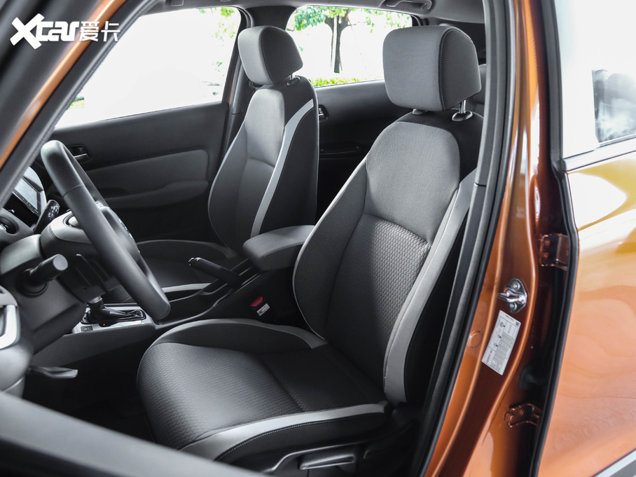 2021LIFE 1.5L CVT CRO-SS `Ȥ