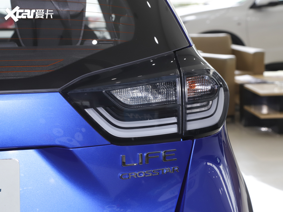 2021LIFE 1.5L CVT CRO-S Ȥ