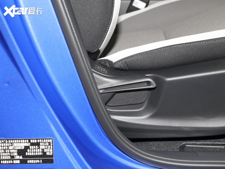 2021LIFE 1.5L CVT CRO-S Ȥ