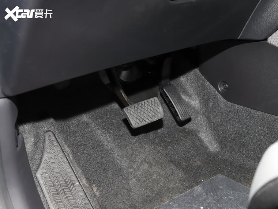 2021LIFE 1.5L CVT CRO-S Ȥ