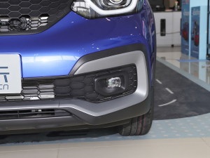 2021款1.5L CVT CRO-S 乐趣版 前雾灯