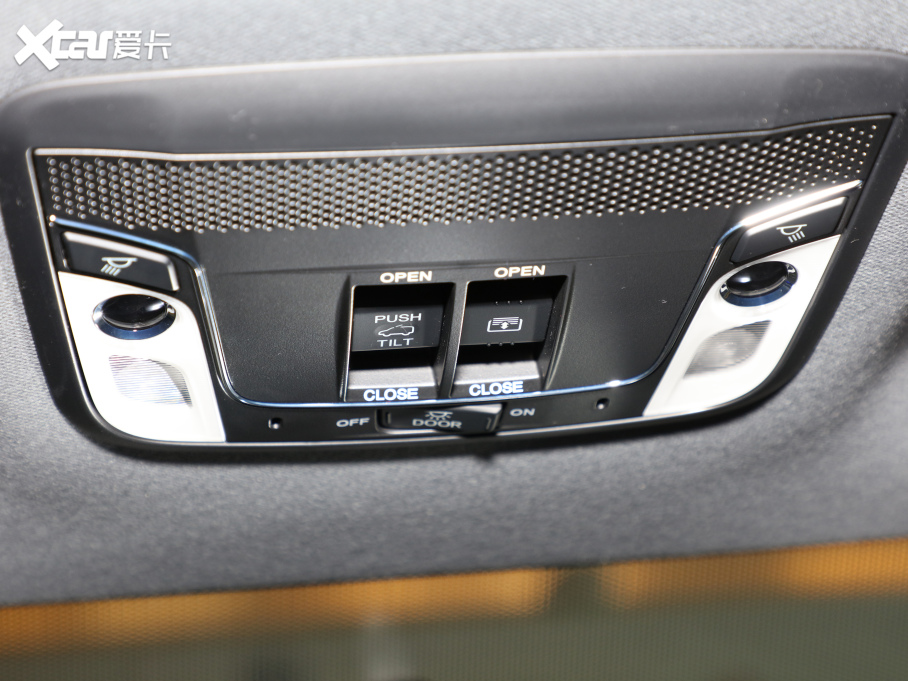 2021XR-V 220TURBO CVTA