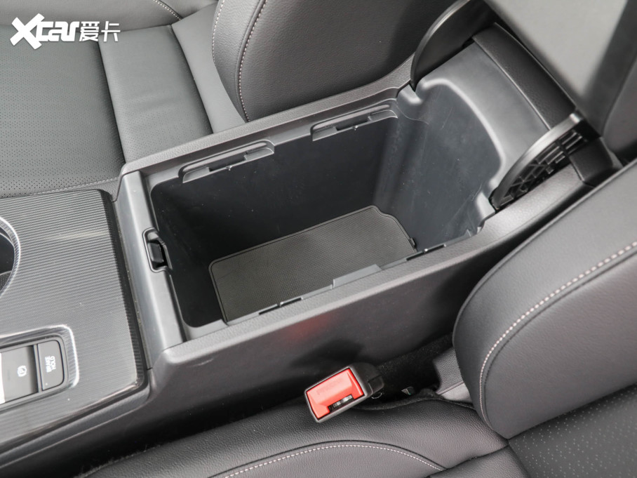 2022˼ 240TURBO CVTſذ